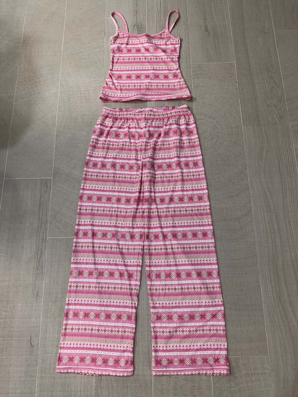 SKIMS Pink Fair Isle Print Pajama Set Size M